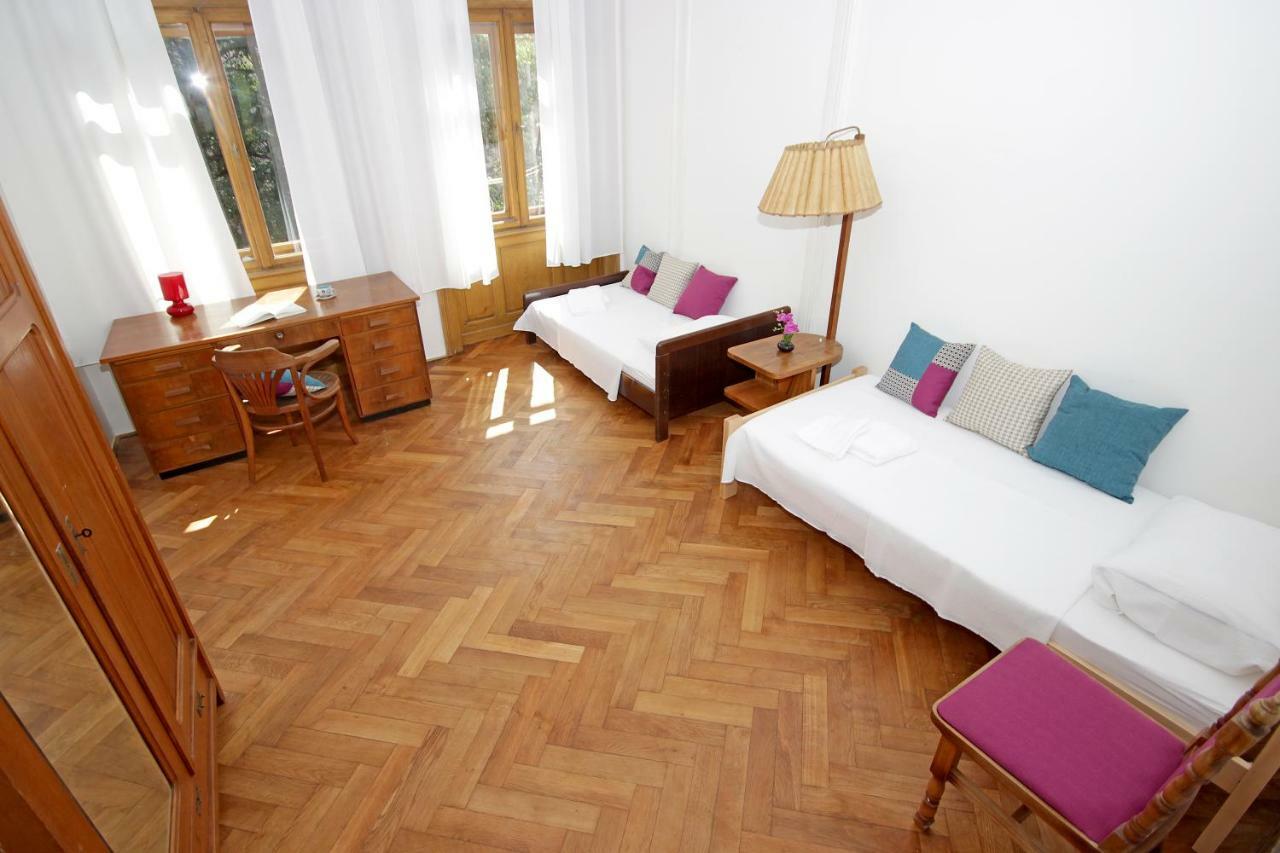 In The Center Of Old Town Apartment Pula